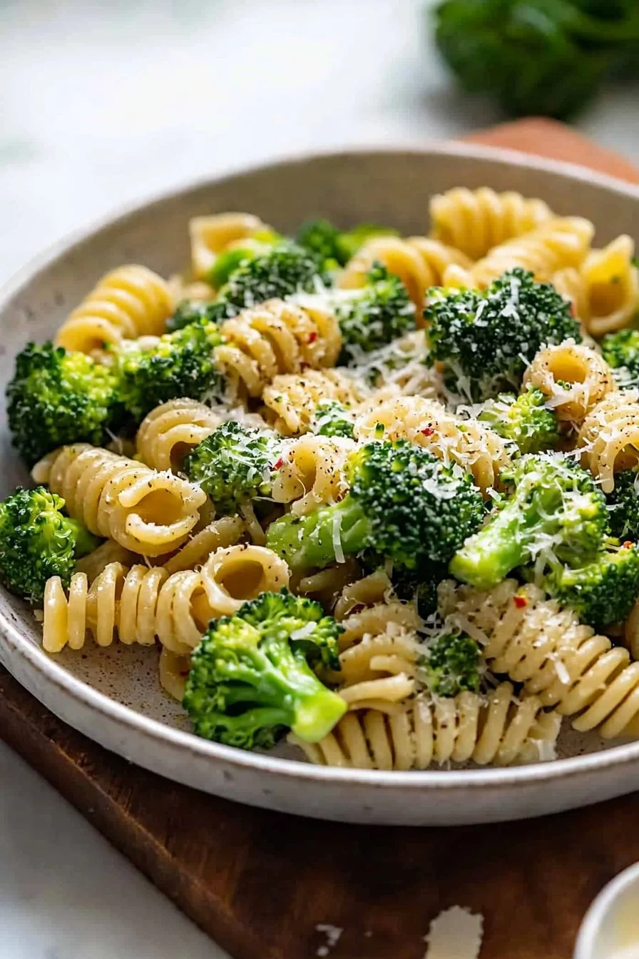 Healthy Broccoli Pasta